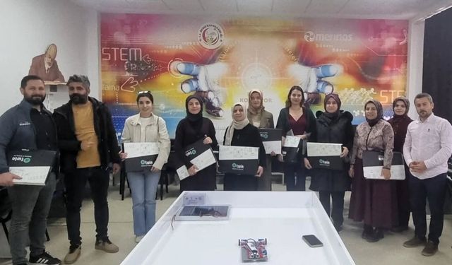 Besni’de Öğretmenlere Bilimsel Eğitim Desteği