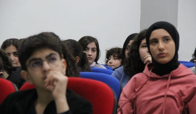 Cizre'de 'LGS Hazırlık ve Motivasyon' Semineri Yapıldı