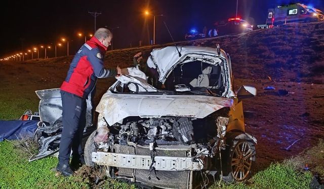 Şırnak'ta devrilen hafif ticari araçtaki 1 kişi öldü