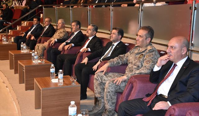 Şırnak'ta 'Kim Var?' sanat etkinliği düzenlendi