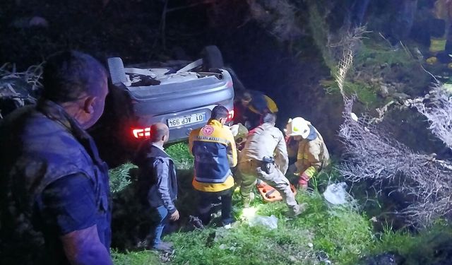 Şırnak'ta şarampole devrilen araçtaki 4 kişi yaralandı