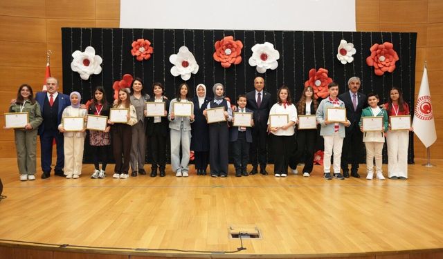 TBMM’de 23 Nisan Çocuk Forumu Düzenlendi