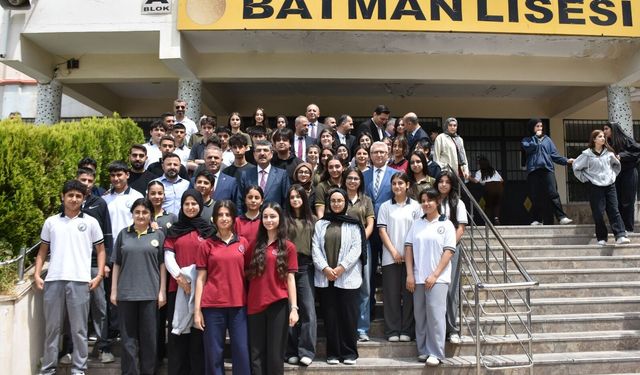 Batman’da Öğrencilere Kariyer Konferansı