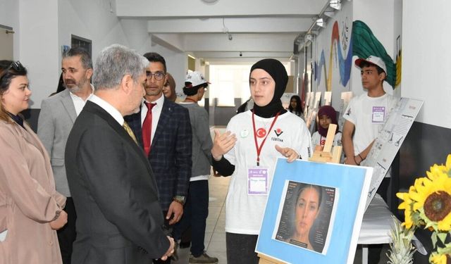 Besni’de TÜBİTAK Bilim Fuarına Yoğun İlgi