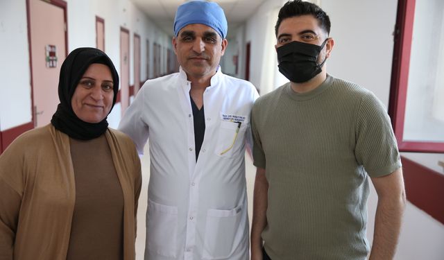 Anne Böbreğiyle Oğluna Yeniden Hayat Verdi