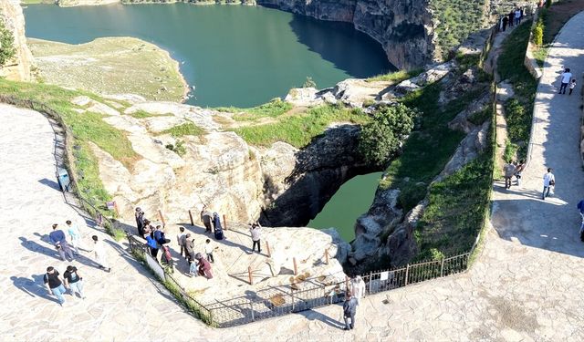 Botan Vadisi Bayramda Ziyaretçi Akınına Uğruyor