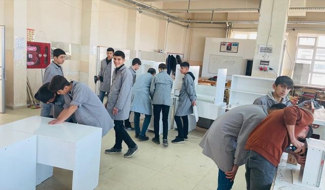 Cizreli Öğrencilerden Anlamlı Dayanışma