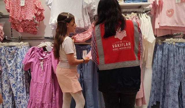 Yetim Çocuklara Bayramlık Desteği