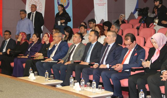 Diyarbakır'da 'Sinema ve Medya Çalışmaları Kongresi' Başladı