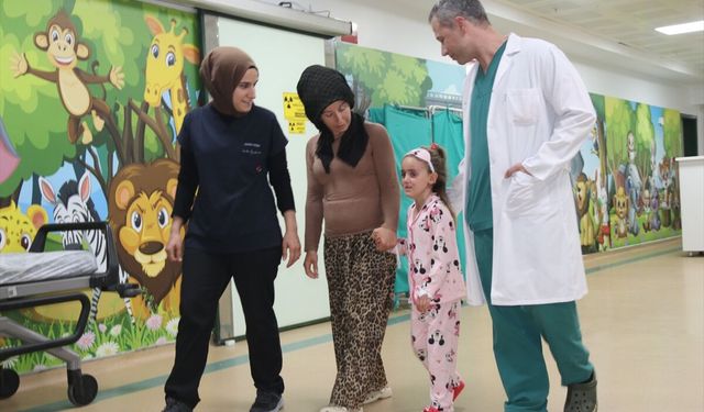 Minik Dilara Küçük Kesiyle Sağlığına Kavuştu
