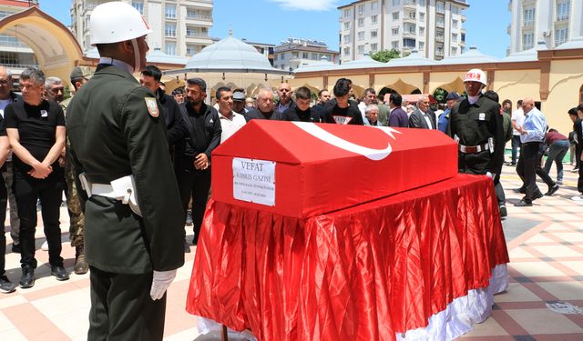 Kıbrıs gazisi son yolculuğuna uğurlandı