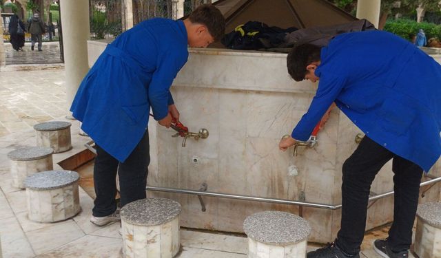 Meslek Liselilerden Dergah Camisi’nde Çalışma