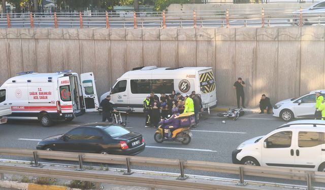 Şanlıurfa’da Öğrenci Servisine Motosiklet Çarptı