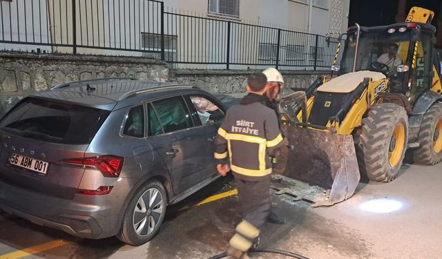 Siirt’te Otomobil Kepçeyle Çarpıştı: 5 kişi yaralandı