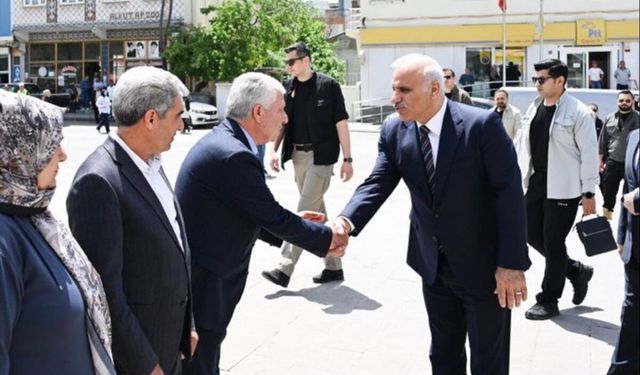 Vali Murat Zorluoğlu Çermik ilçesinde ziyaretlerde bulundu
