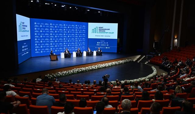 AA Kent Ekonomileri Zirvesi'nde panel gerçekleştirildi
