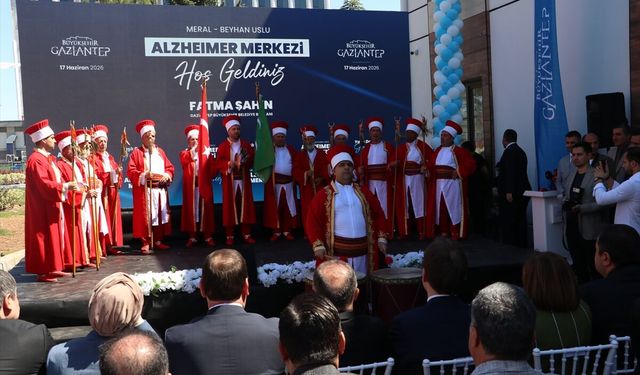 Gaziantep'te Alzheimer Merkezi, Çınarlara Umut Oldu