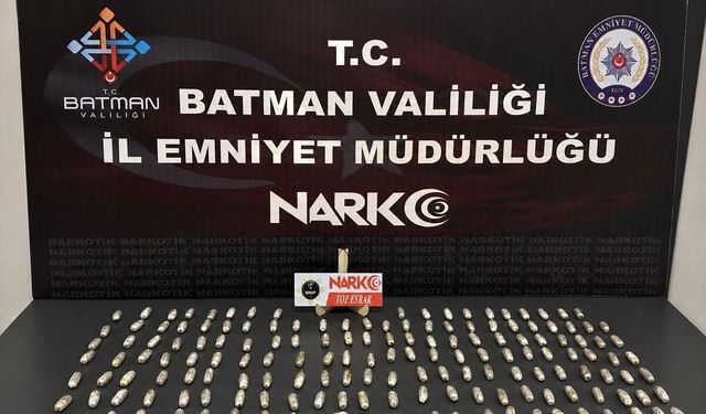 Batman'da midesinde 1 kilo 308 gram toz esrar bulunan zanlı tutuklandı