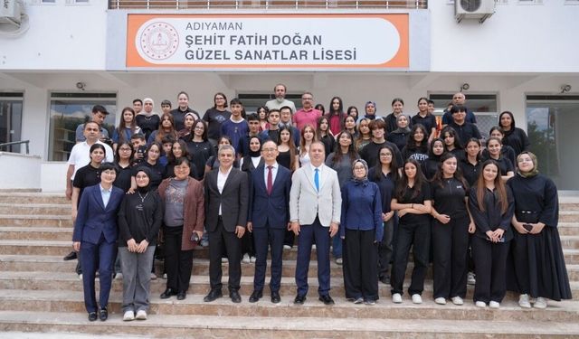 Çin Büyükelçisi Adıyaman'daki Sanat Öğrencileriyle Buluştu