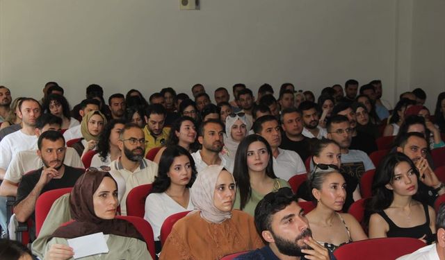 Cizre'de rehber öğretmenler öğrenciler için bir araya geldi