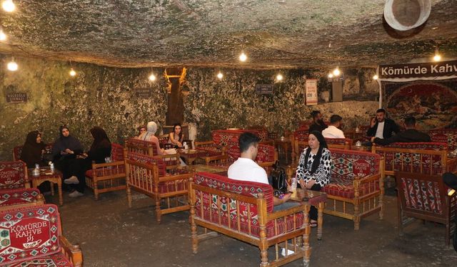 Sıcaktan Bunalanların Yeni Adresi: Gaziantep Mağara kafe