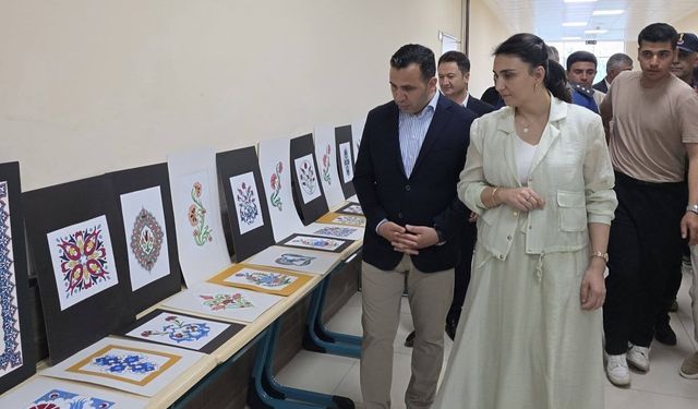 Gölbaşı'nda Yıl Sonu Sergisi Beğeni Topladı