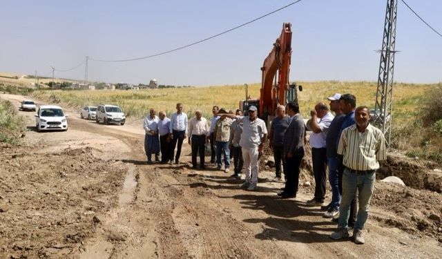 Kahta’da Mülk-Fıstıklı Grup Yolunda Çalışmalar Sürüyor