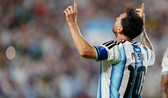 Messi, Dünya Kupası Tarihine Altın Harflerle Yazıldı