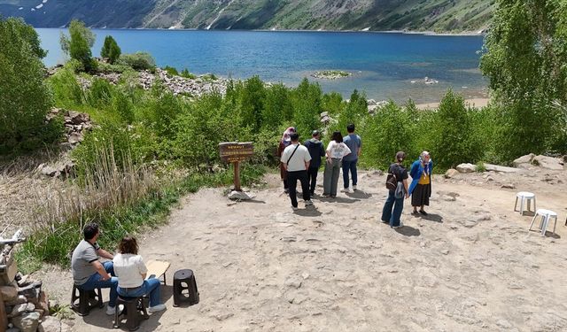 Bitlis'in Gözdesi Nemrut Kalderası Turizme Açıldı