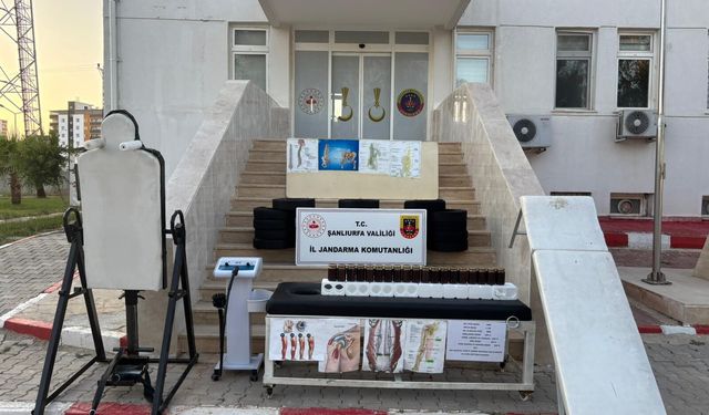 Şanlıurfa Akçakale'de ruhsatsız merkeze operasyon yapıldı.