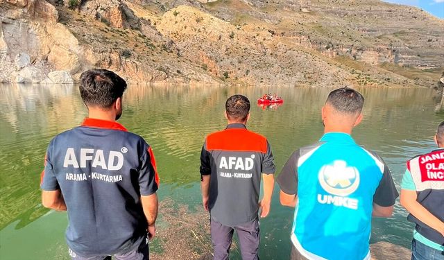 Siirt'te Baraj Gölüne Giren 17 Yaşındaki Genç Yaşamını