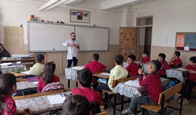 Siirt'te öğrencilere ağız ve diş sağlığı taraması yapıldı