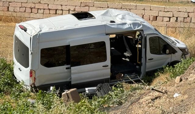 Gercüş'te meydana gelen trafik kazasında 11 yaralı