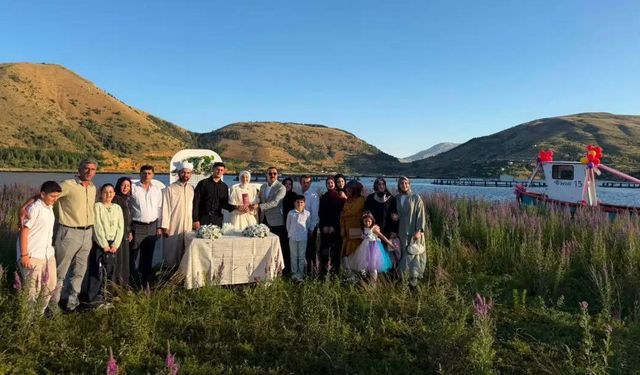 Çelikhan'daki Yüzen Adalar'da İlk Nikâh Kıyıldı
