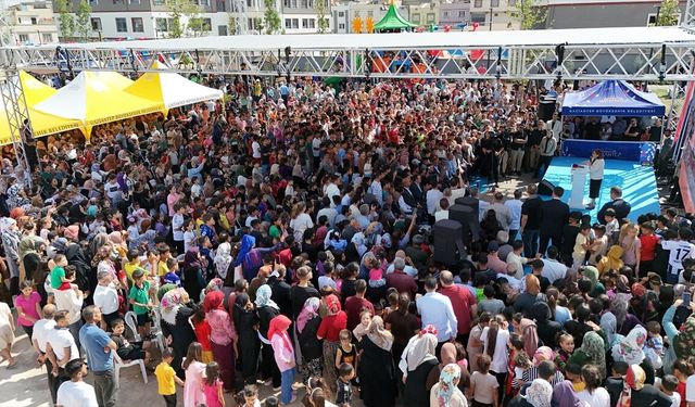 Fırat Mahallesi'ne yeni park açıldı