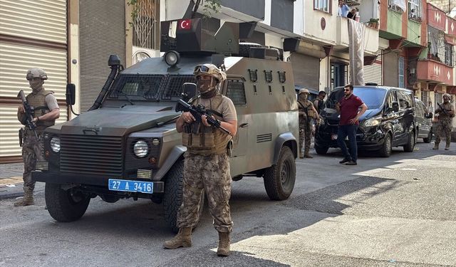 Gaziantep'te çatılarda kovalamaca sonrası şüpheli yakalandı