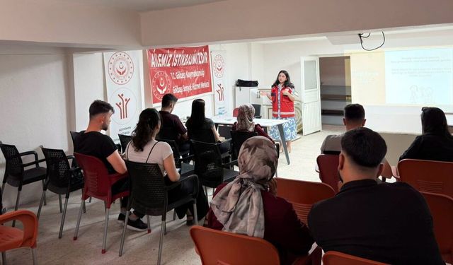 Gölbaşı SHM'den Yeni Evli Çiftlere Eğitim