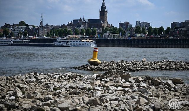 Hollanda, kuraklık ve azalan nehir seviyesiyle su kıtlığı