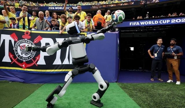 Robot Atlas, FIFA Dünya Kupası sahnesine çıktı