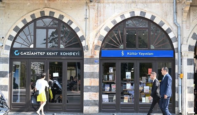 İş Bankası'nın 31. Kitabevi Gaziantep'te açıldı