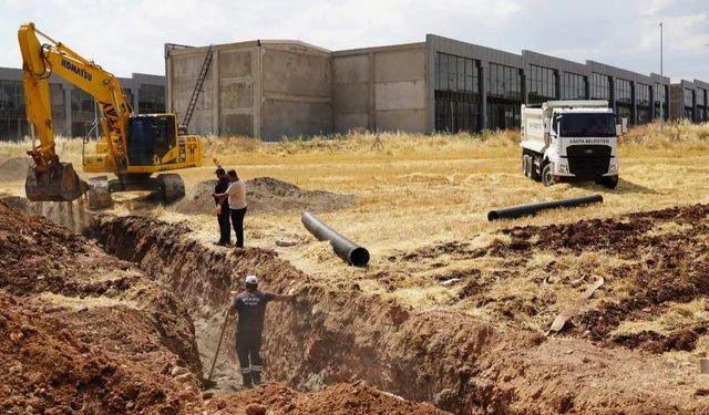 Kahta Oto Galericiler Sitesi'nde Altyapı Başladı