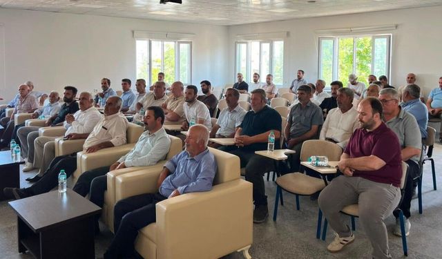 Kahta'da Tütün Üreticilerine Kalite Uyarısı Yapıldı