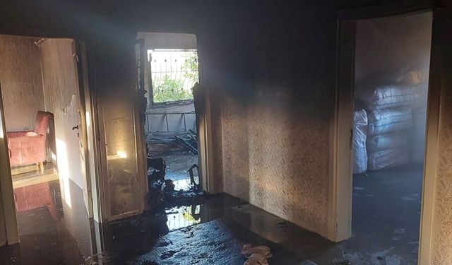 Derik'te Müstakil Evde Yangın Çıktı