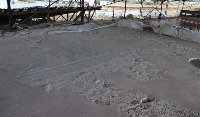 Taşköprü'de Roma villasının mozaikleri gün yüzüne çıkıyor