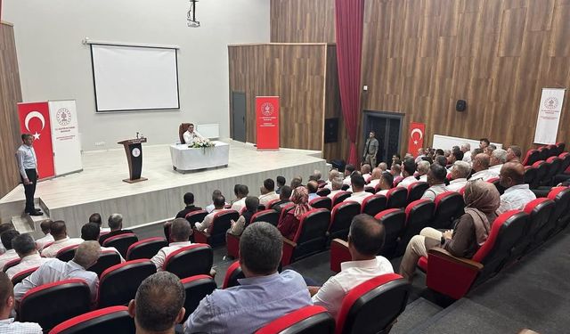 Kaymakam Başar, muhtarlarla toplantı yaptı