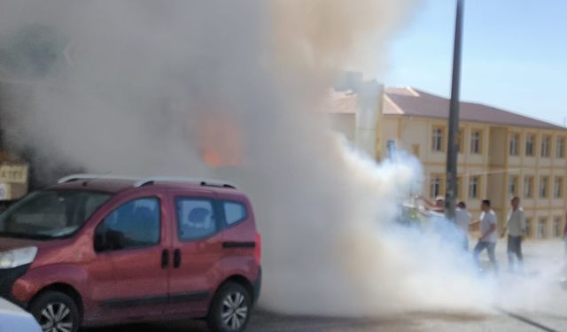 Siirt'teki Market Yangını Söndürüldü