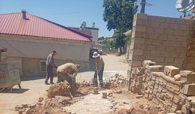 Suvarlı'da Yol Bakım Çalışmaları Sürüyor