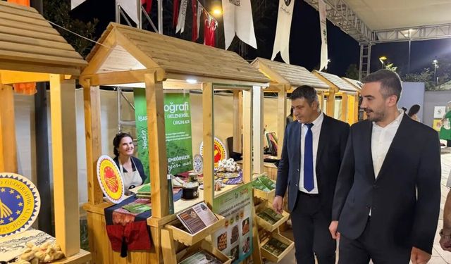 Adıyaman'ın Yöresel Ürünleri İpekyolu Pazarı'nda Tanıtılıyor