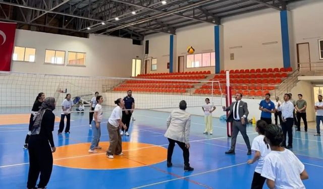Çelikhan Kaymakamı Pelvan, Gençlerle Spor Yaptı