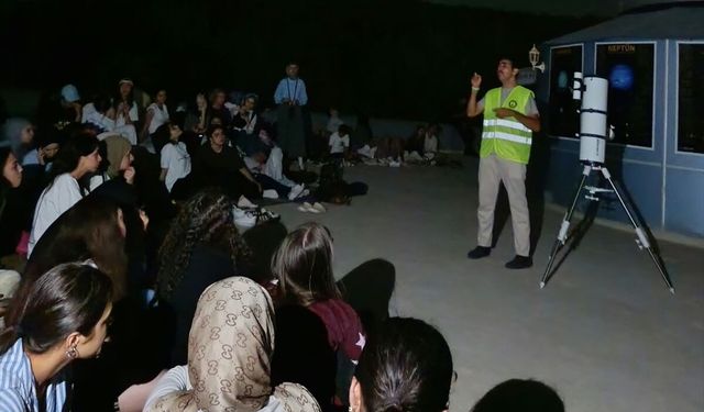 Gaziantep'te Gençler Meteor Yağmurunu Gözlemledi